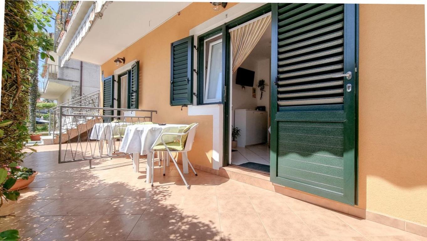 Appartement Alma One à Novigrad Istria Extérieur photo